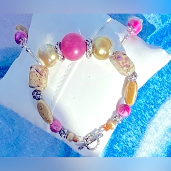 Handmade Beaded Bracelet & Earring Set- Beautiful Colors-Gently Used Condition - Picture 5 of 16